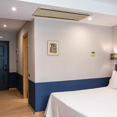The Vault Hotel Atenas