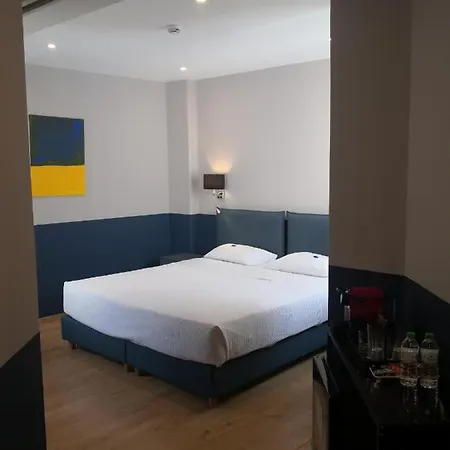 The Vault Hotel Atenas